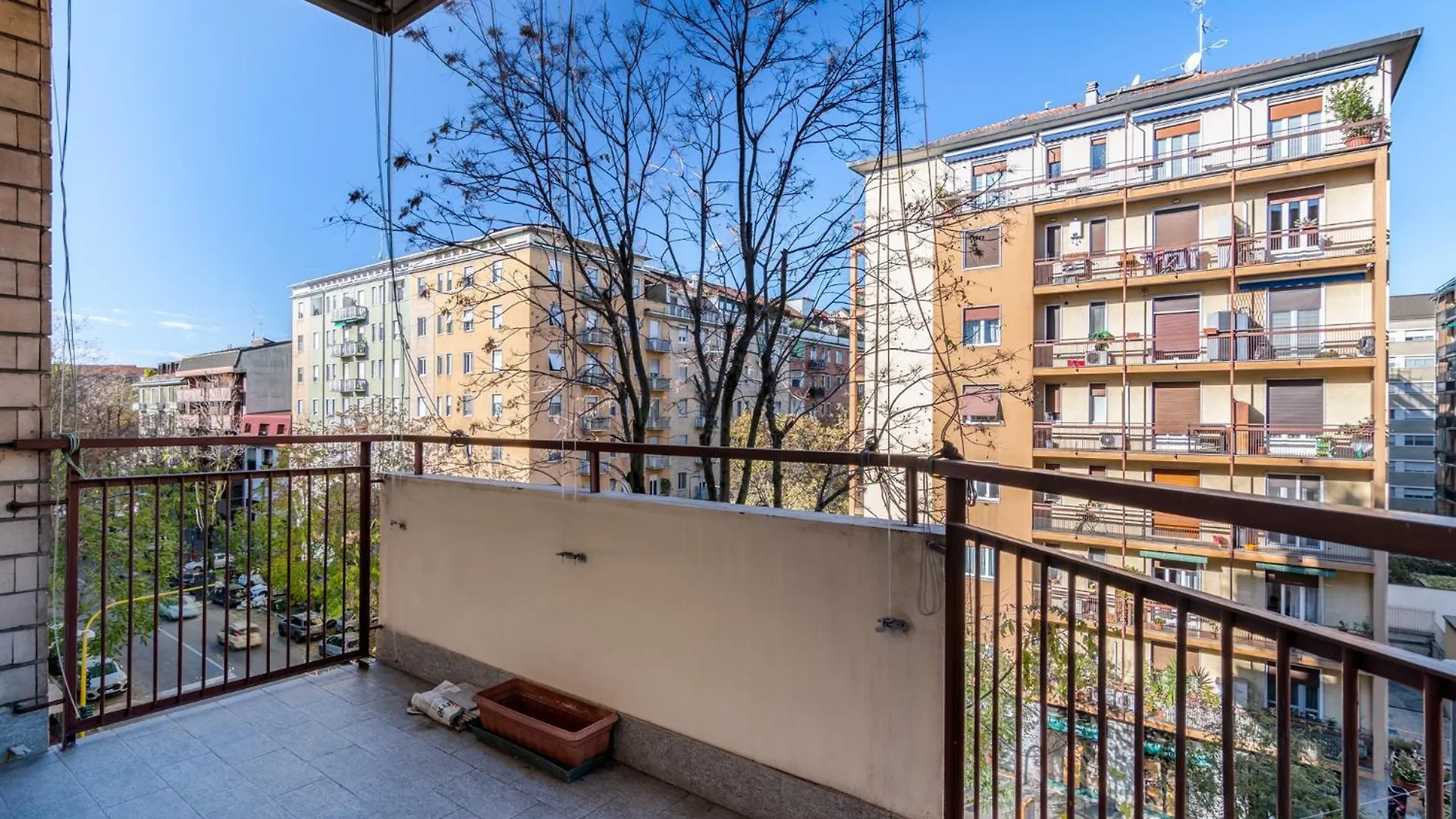 Milano Via Morgantini 5 Pax Wi-Fi Daire